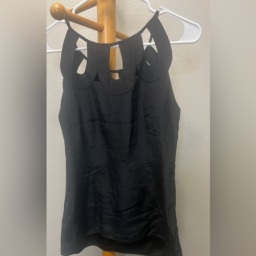 Loeffler Ralph Top in black. Size 4 sleeveless